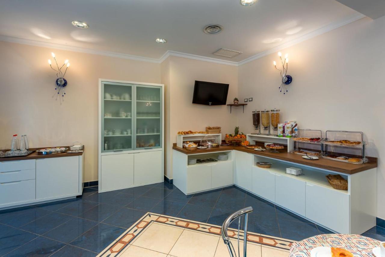 Hotel Helios 3*